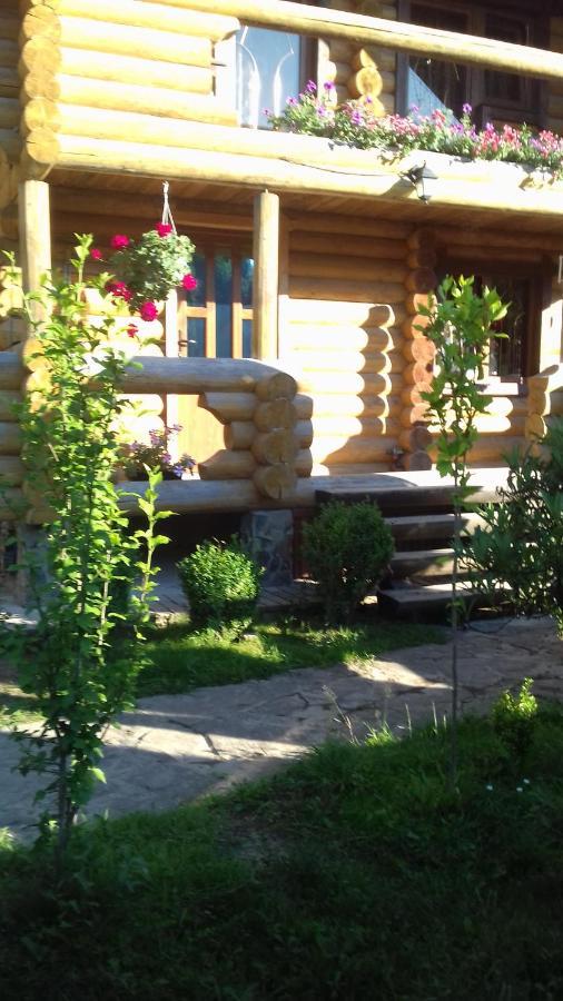 Затишний Будиночок Bukovets Exteriör bild
