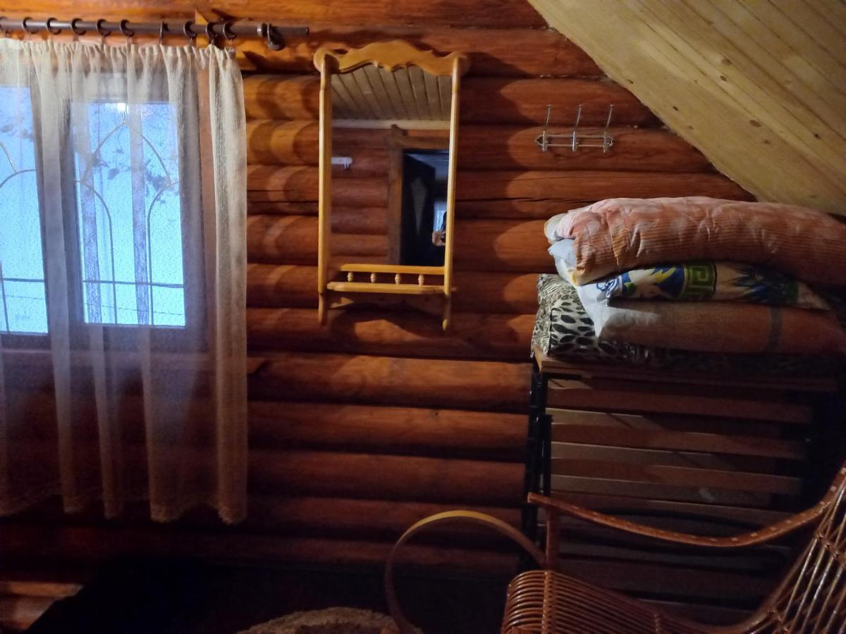 Затишний Будиночок Bukovets Exteriör bild