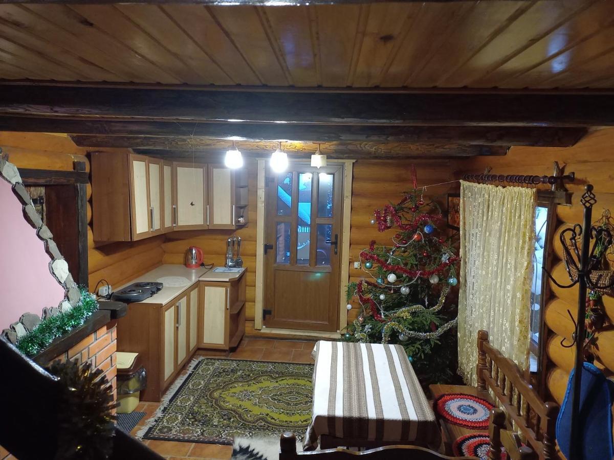 Затишний Будиночок Bukovets Exteriör bild
