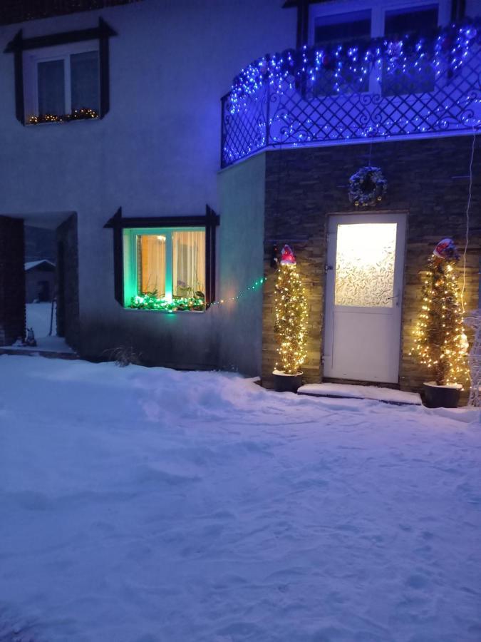 Затишний Будиночок Bukovets Exteriör bild