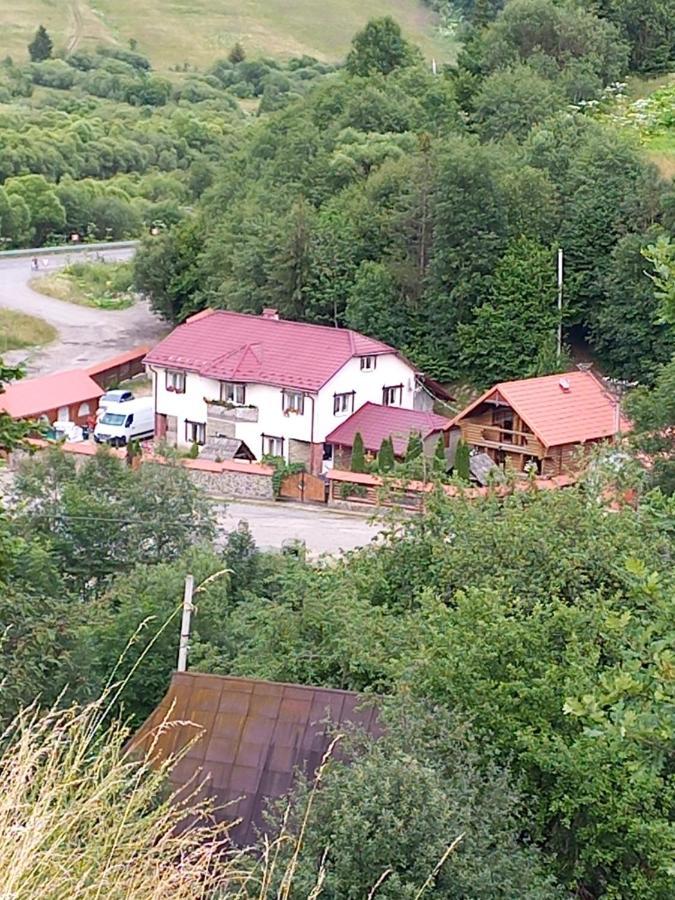 Затишний Будиночок Bukovets Exteriör bild